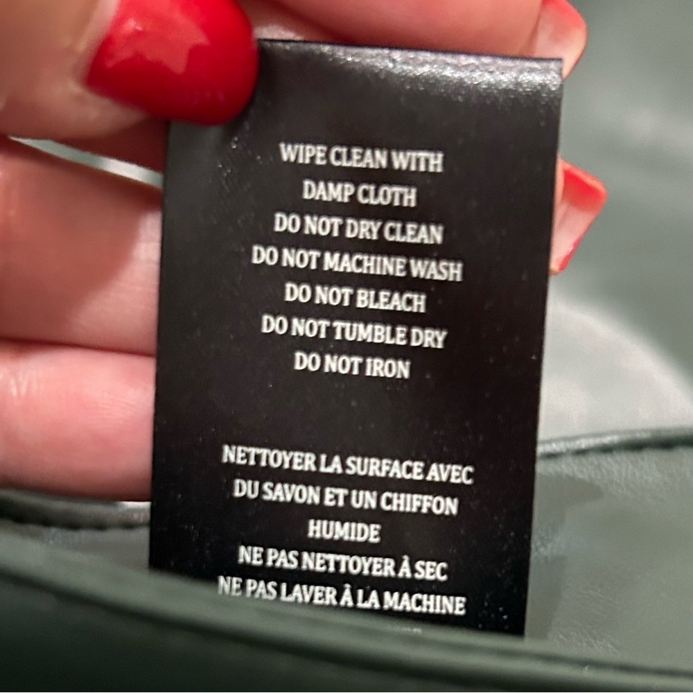 Blank NYC Forest Green Faux Leather Pants Size 26. NWT - Picture 9 of 9